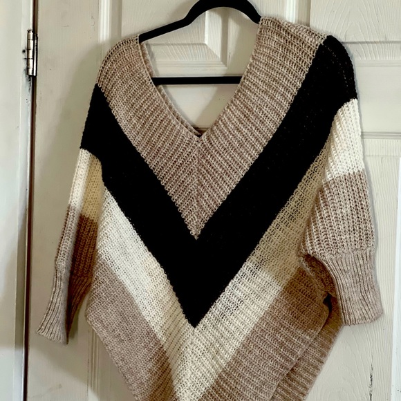 poncho style knit pullover womens sweater Size M - Picture 1 of 1